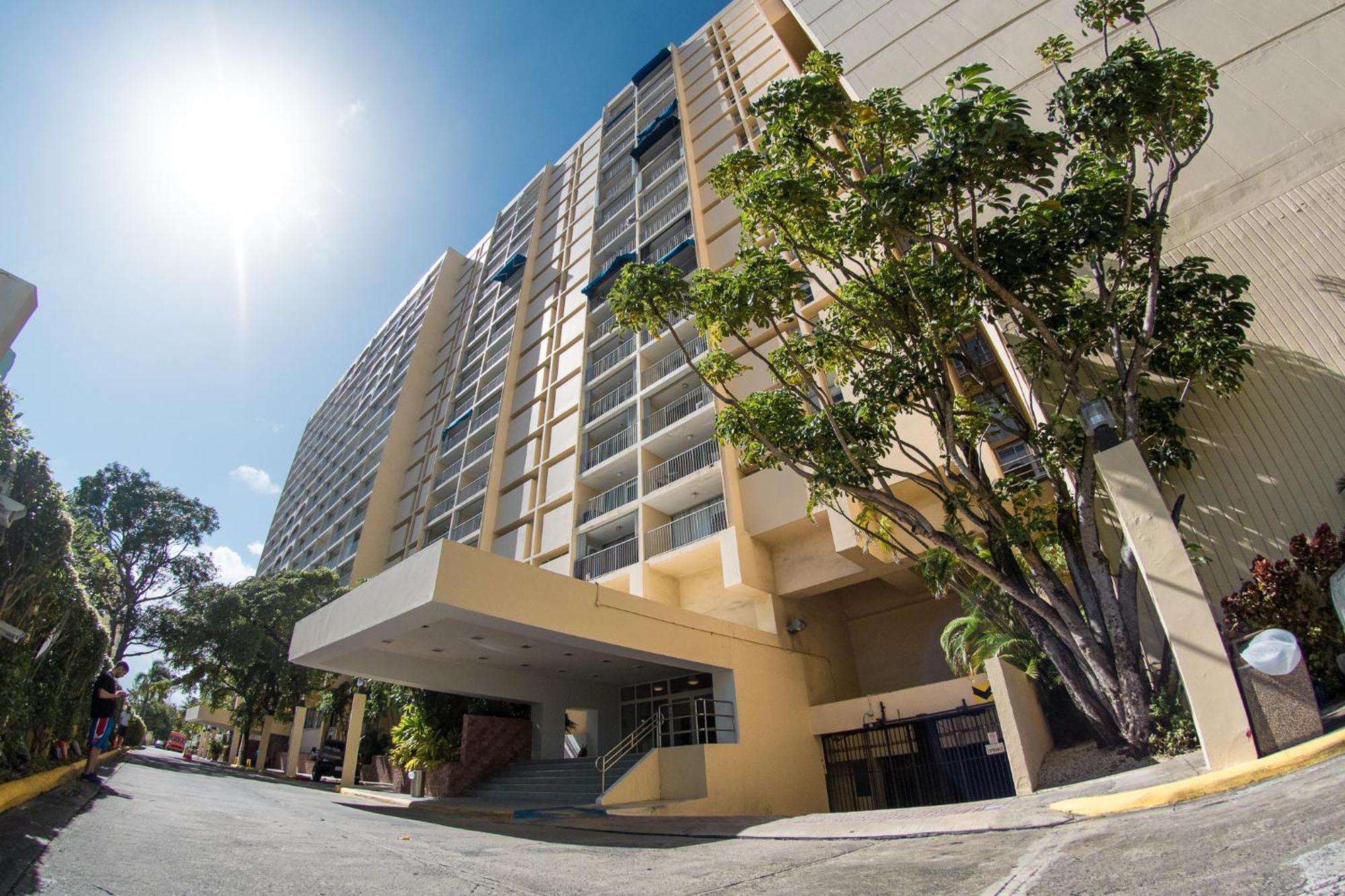 Ocean View Deluxe Suite: Pvt. Beach & Pool ซานฮวน ภายนอก รูปภาพ